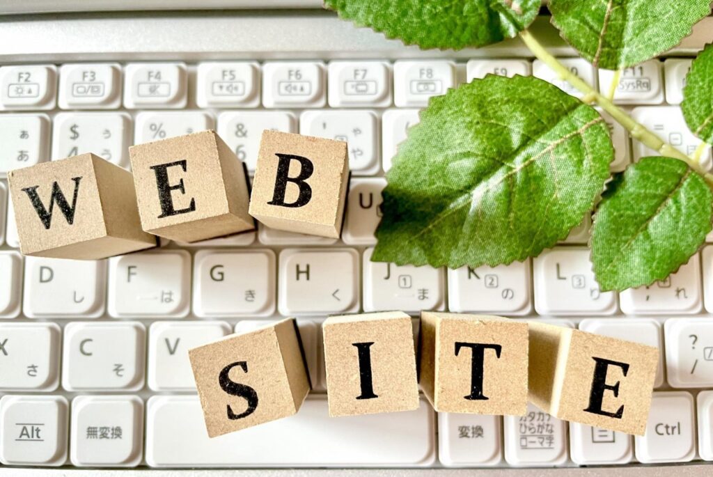 会社のホームページを作成する際におすすめのサービス8選
